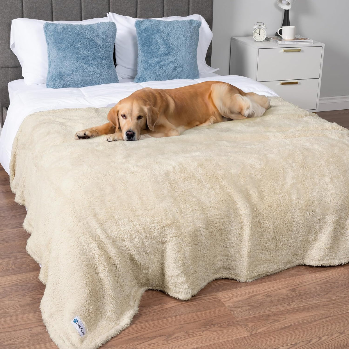 PetAmi Fluffy Sherpa Waterproof Dog Blanket for Small Pet Cat - Beige / Queen (90x90)