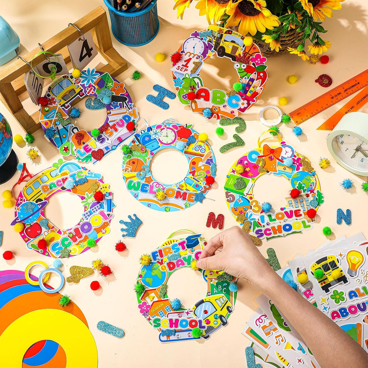 Hollowfly Thanksgiving paper wreath craft kits with gem stickers, ribbons and wool balls - view 35