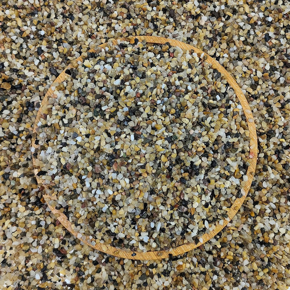 5 lbs Aquarium Gravel, 1/4 Inch Pea Gravel for Fish Tank – Daily Care for Fish - 40 Pounds / 1/16 Inch