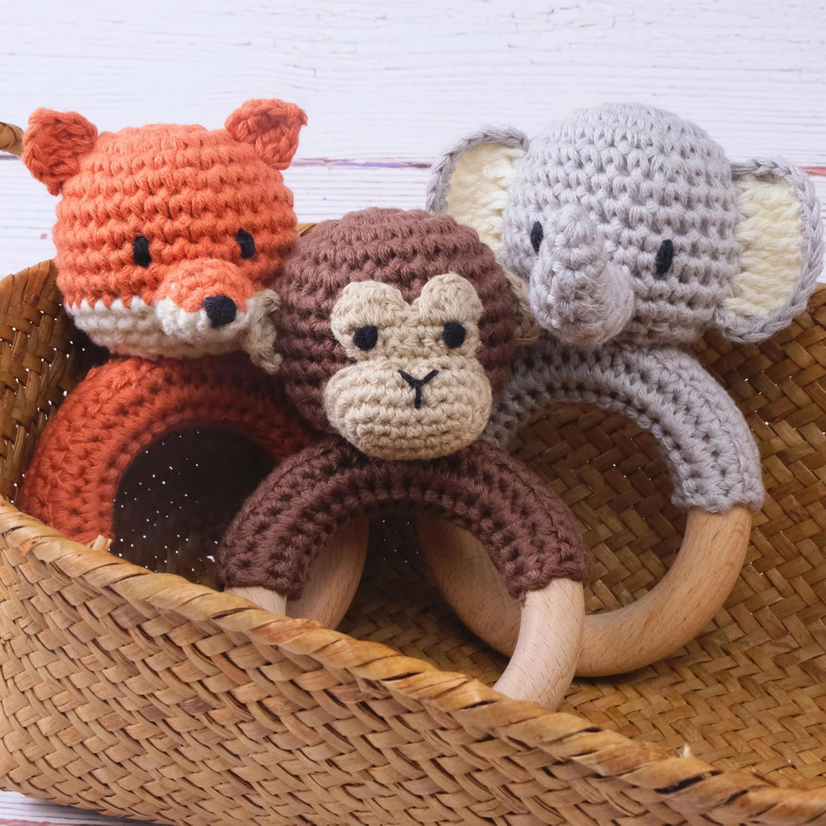 Joliecraft beige crochet bear rattle with natural wood teething ring - view 7