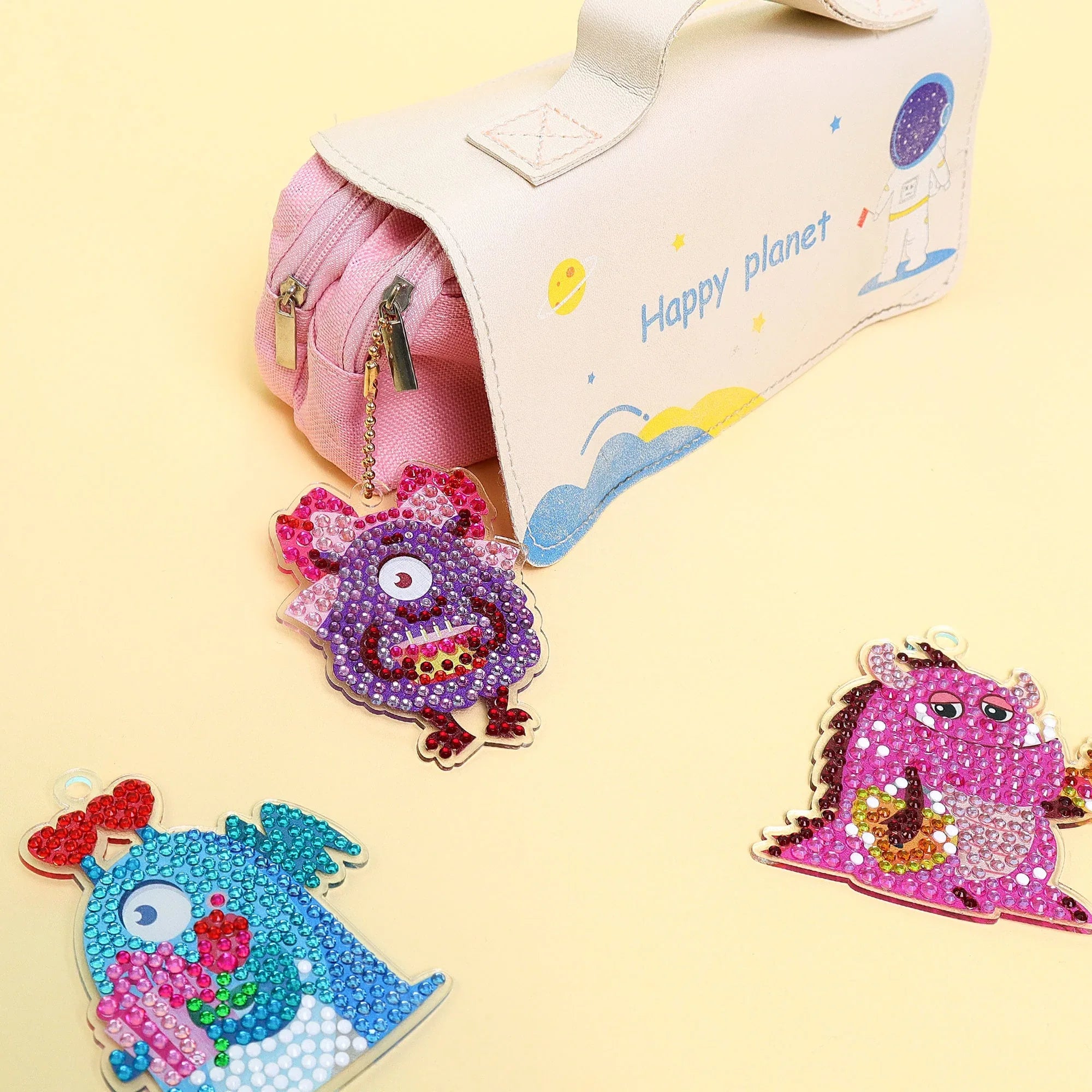 Adorable Keychains Diamond Art Kit – Monsters (Set of 15) - BIG FRENCHIES