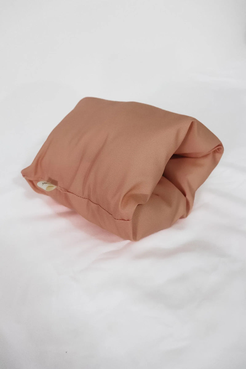Ribbon Wipeable Cradle Arm Pillow - BIG FRENCHIES