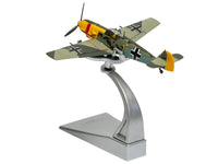 Messerschmitt Bf 109E-4/B Jabo Fighter-Bomber Aircraft "Oberleutnant Walter Rupp 3./JG53 RAF Manston Battle of Britain" (1940) German Luftwaffe "The Aviation Archive" Series 1/72 Diecast Model by Corgi