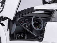 Lamborghini Diablo GTR Impact White 1/18 Model Car by Autoart