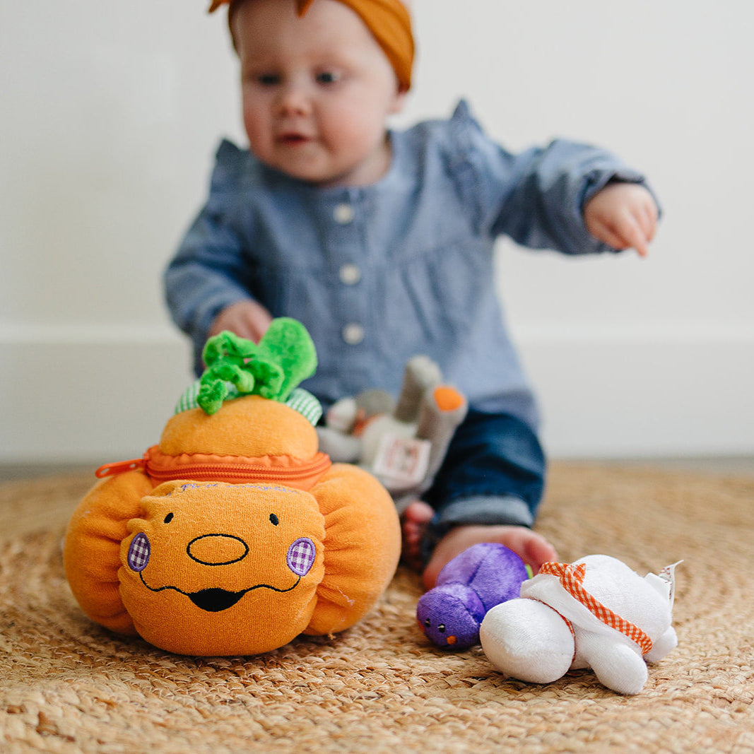 Halloween Stuffed Pumpkin Playset with 4 ct Sensory Toys - BIG FRENCHIES