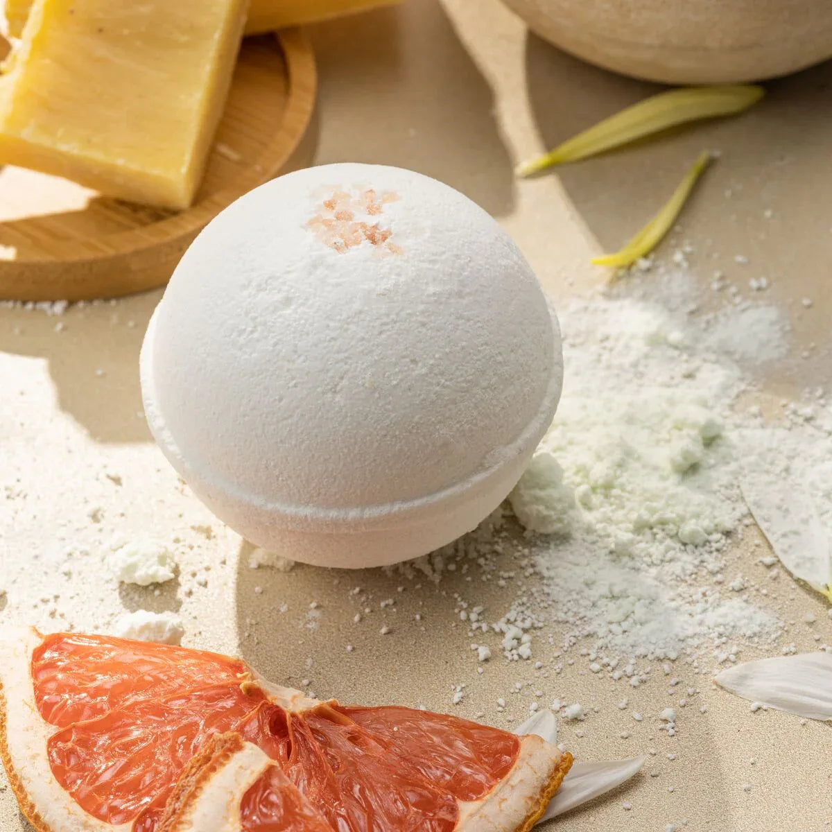 Bulk - 100 Natural Vegan Mix scents Bath Bombs - White - BIG FRENCHIES