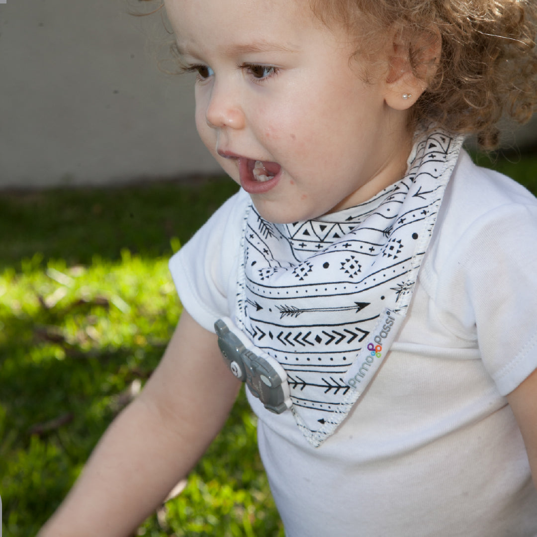 Primo Passi Bandana Bib, White Arrows