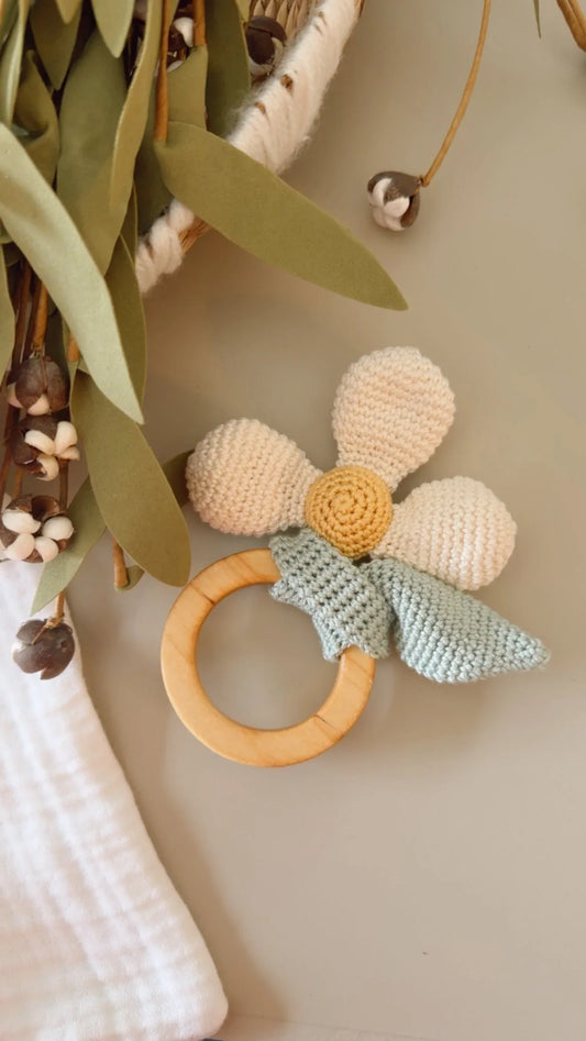 Flower Rattle - BIG FRENCHIES