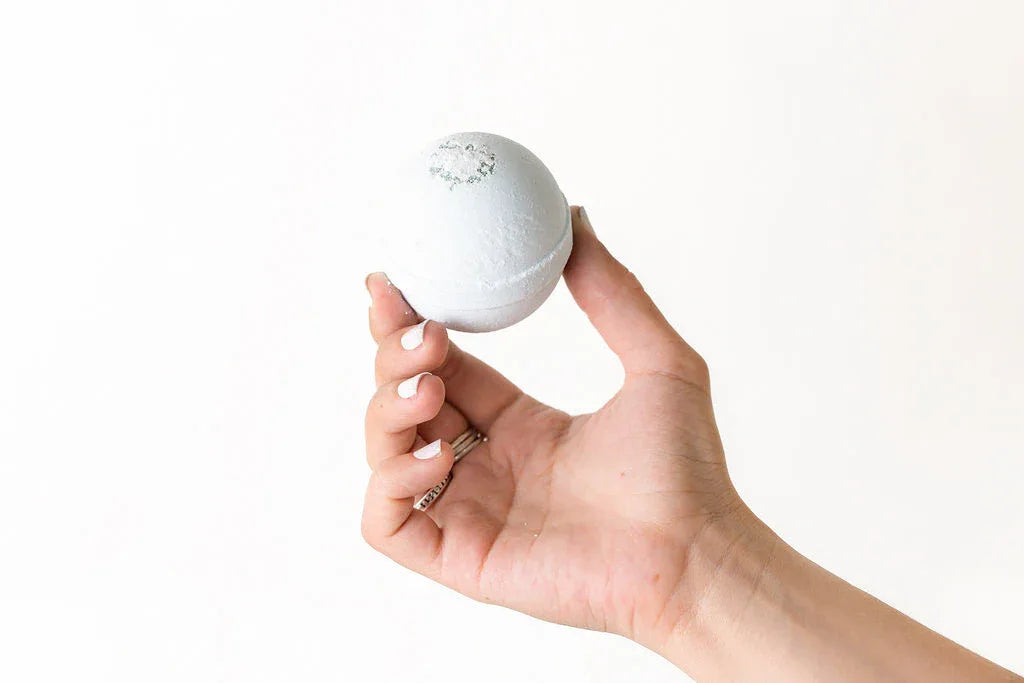 Bulk - 100 Natural Vegan Mix scents Bath Bombs - White - BIG FRENCHIES