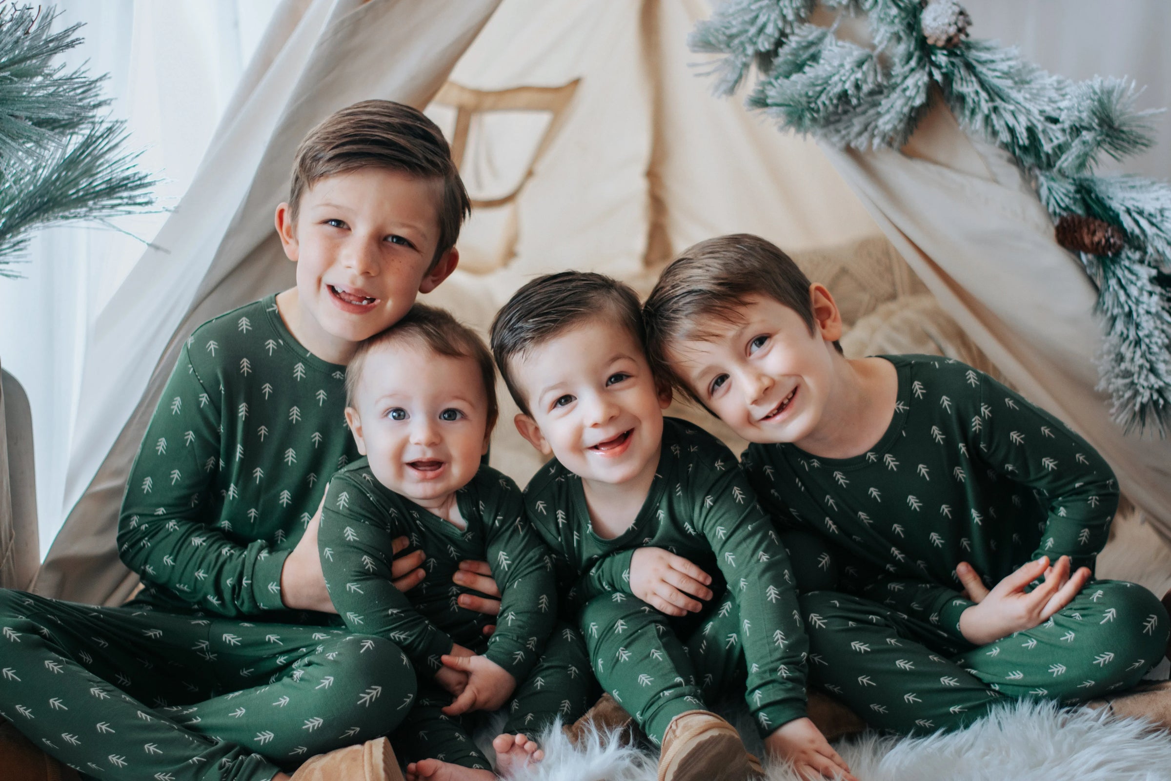 Christmas Tree Bamboo Pajamas - 2pc Set - BIG FRENCHIES