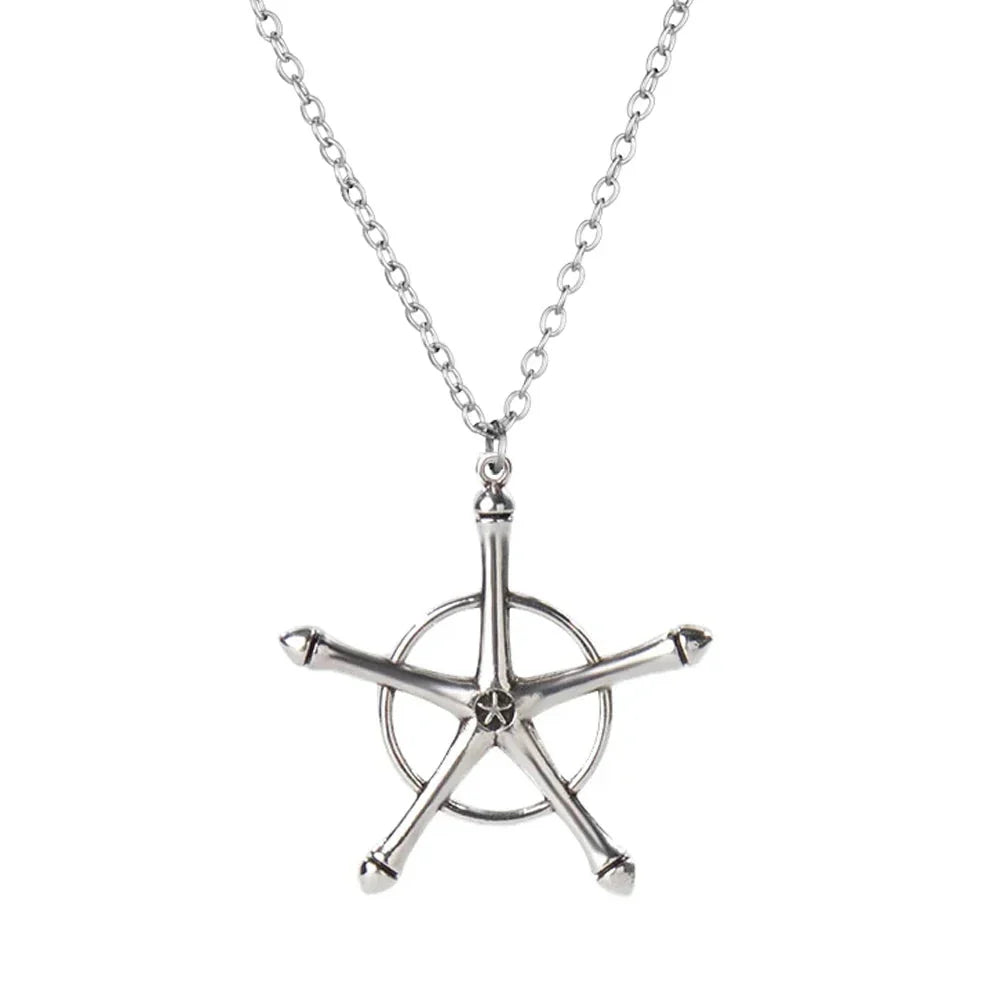Bleach Ulquiorra Cifer Mask Anime Necklace Fashion Broken Masks Pendant Metal Choker Necklace