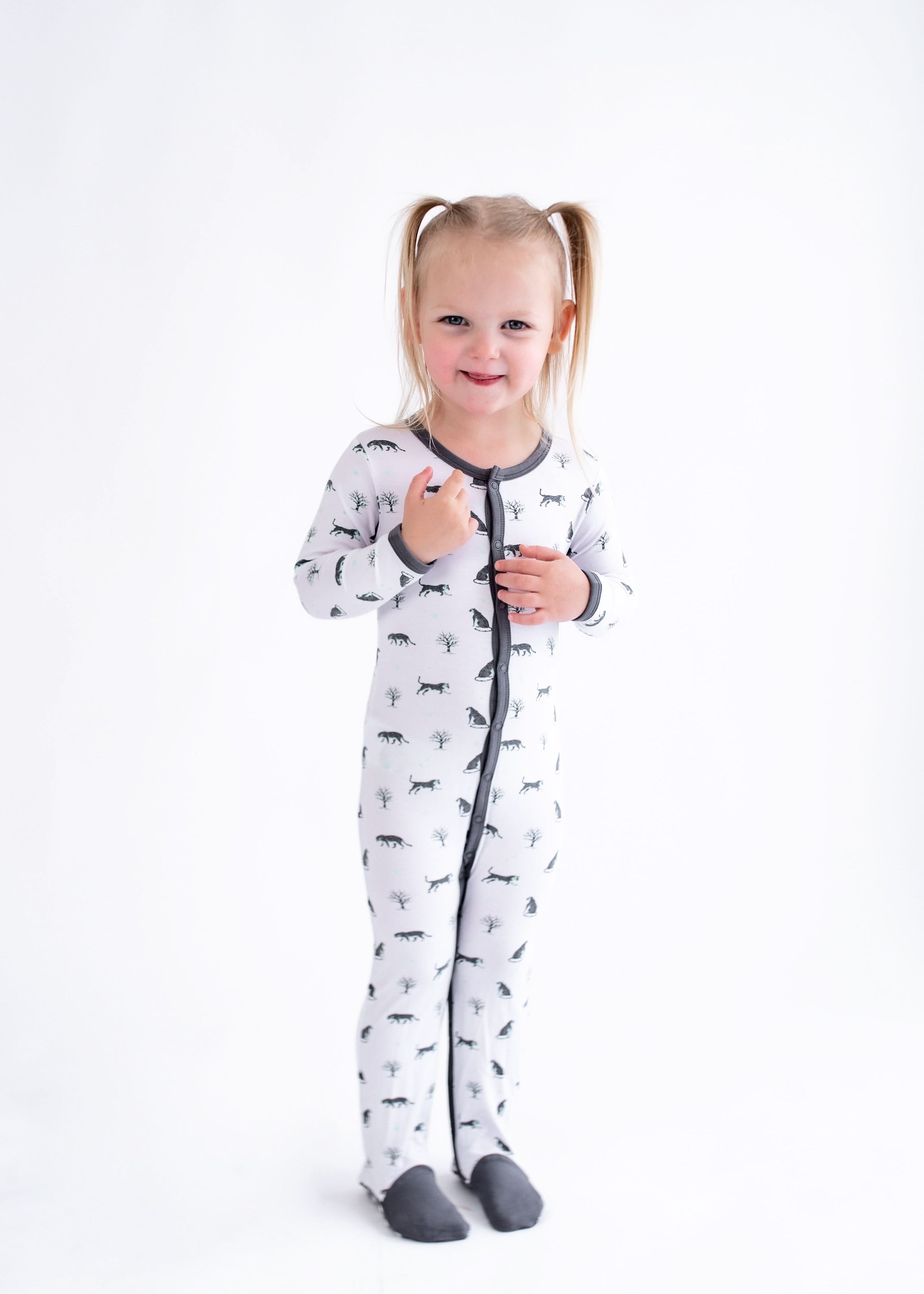 Snow Leopard | Snap Footie - BIG FRENCHIES