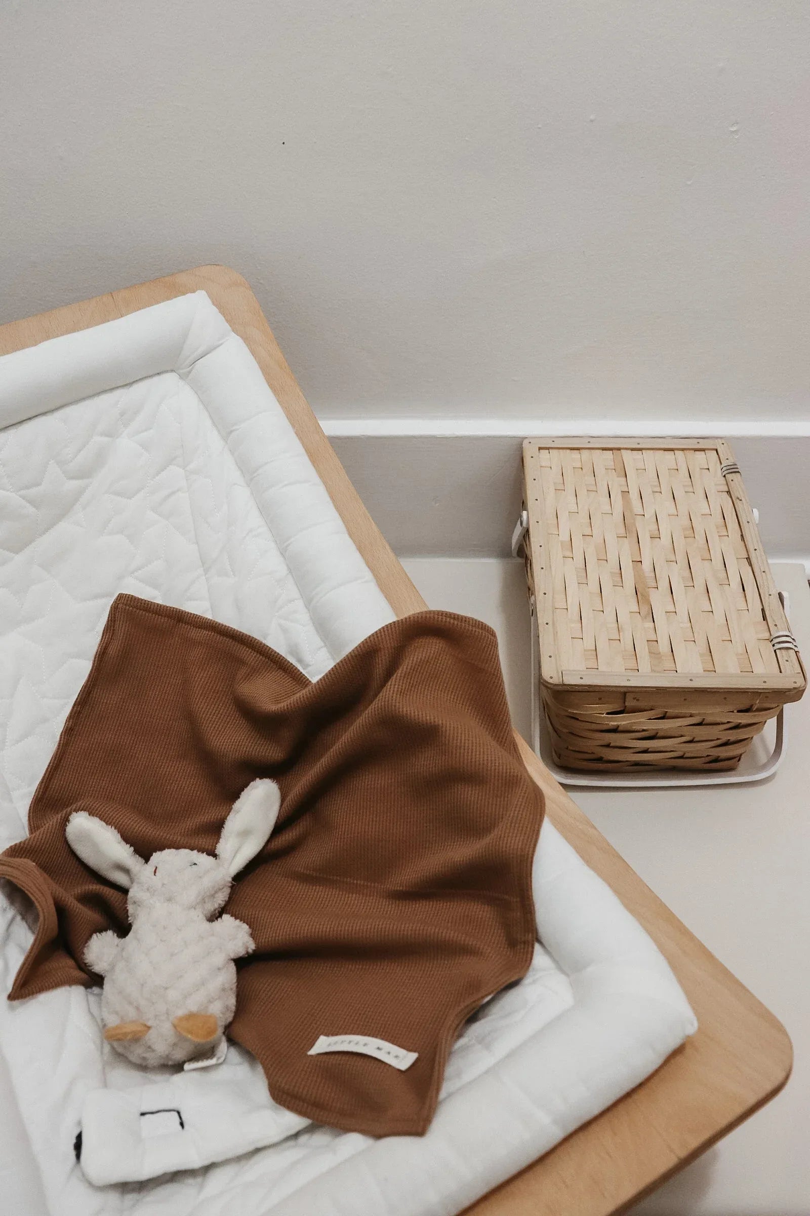Caramel Waffle Knit Blanket - BIG FRENCHIES