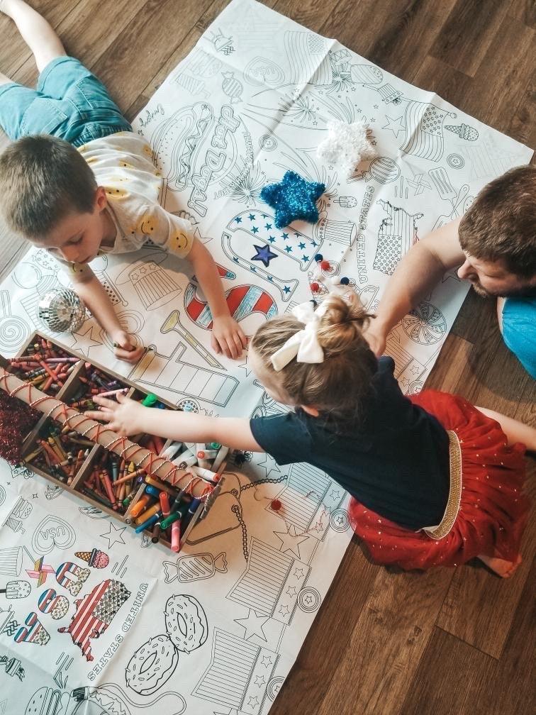 USA Patriotic Coloring Tablecloth - BIG FRENCHIES