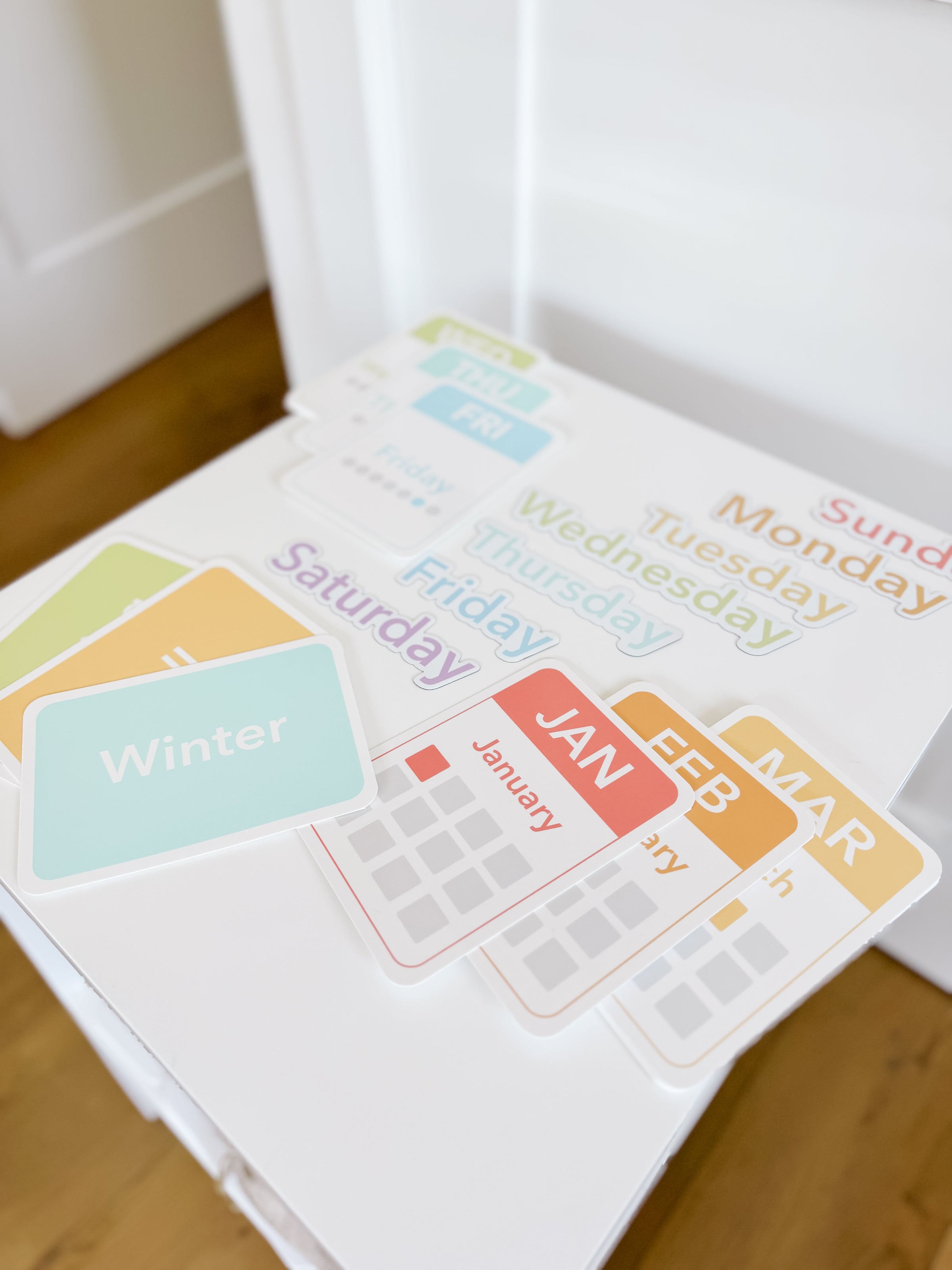 Calendar (Days, Months, Seasons) Flashcards and Magnets