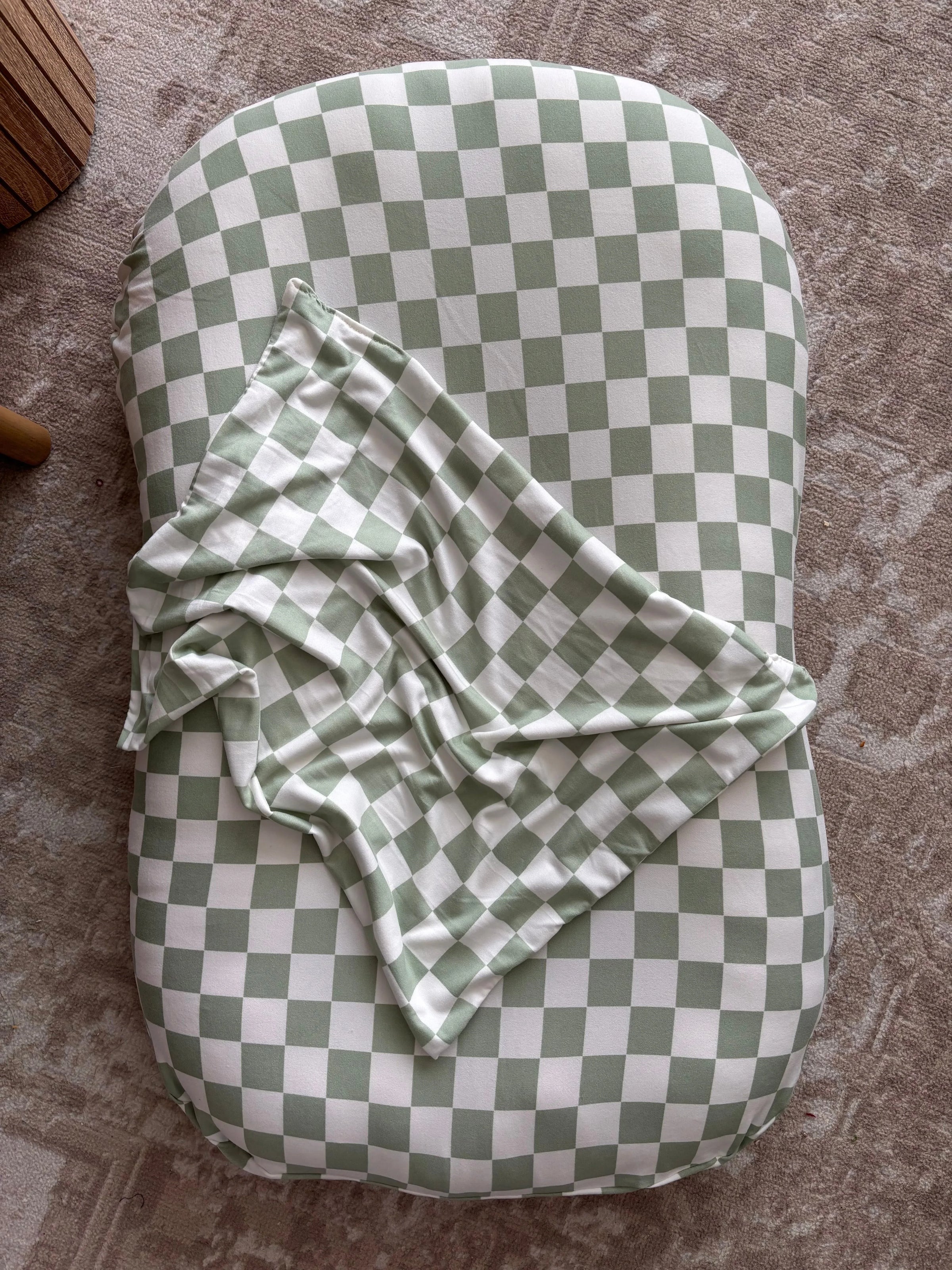 Leaf Green Checkered Baby Lounger Cover - BIG FRENCHIES