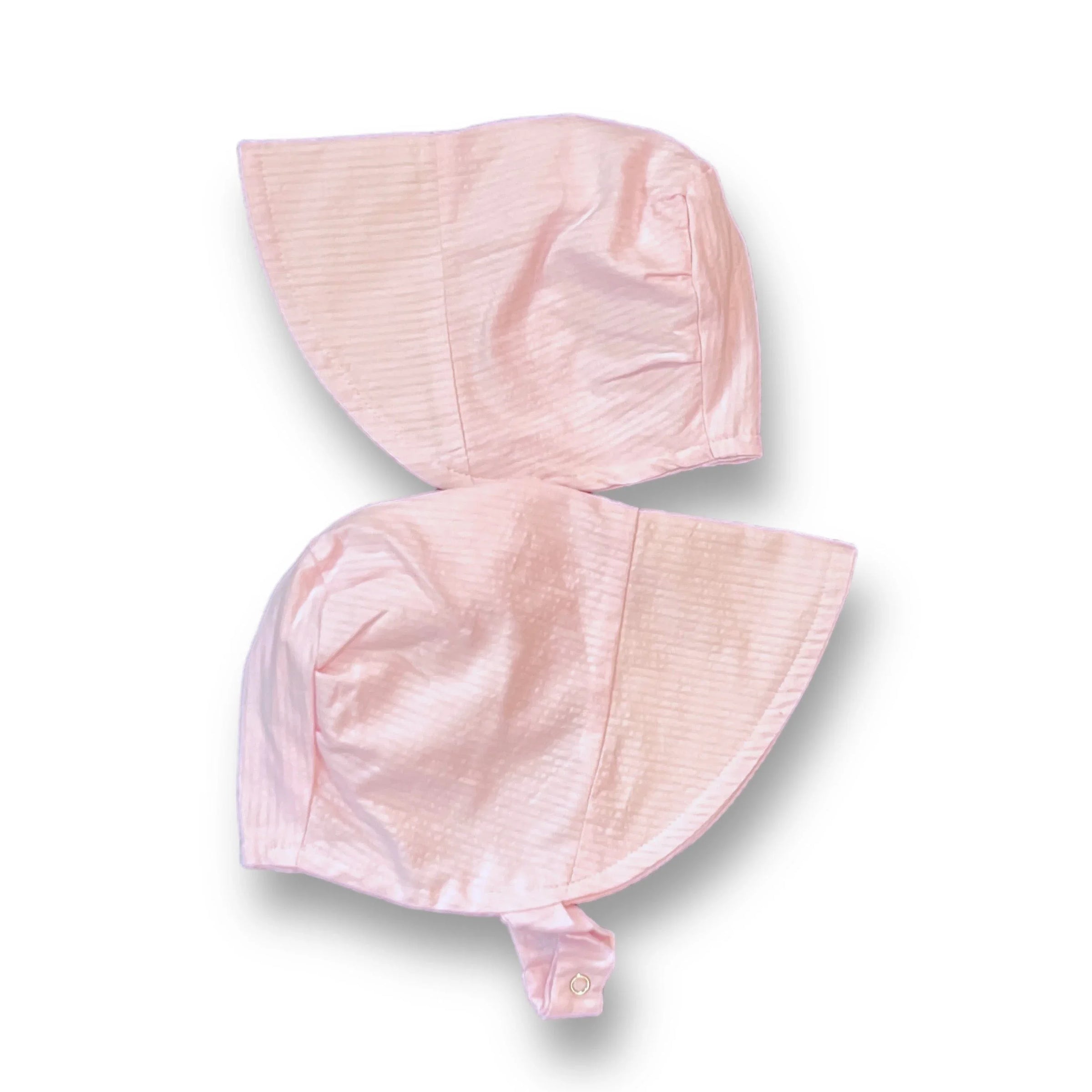 Bonnet in Candy Pink seersucker - BIG FRENCHIES