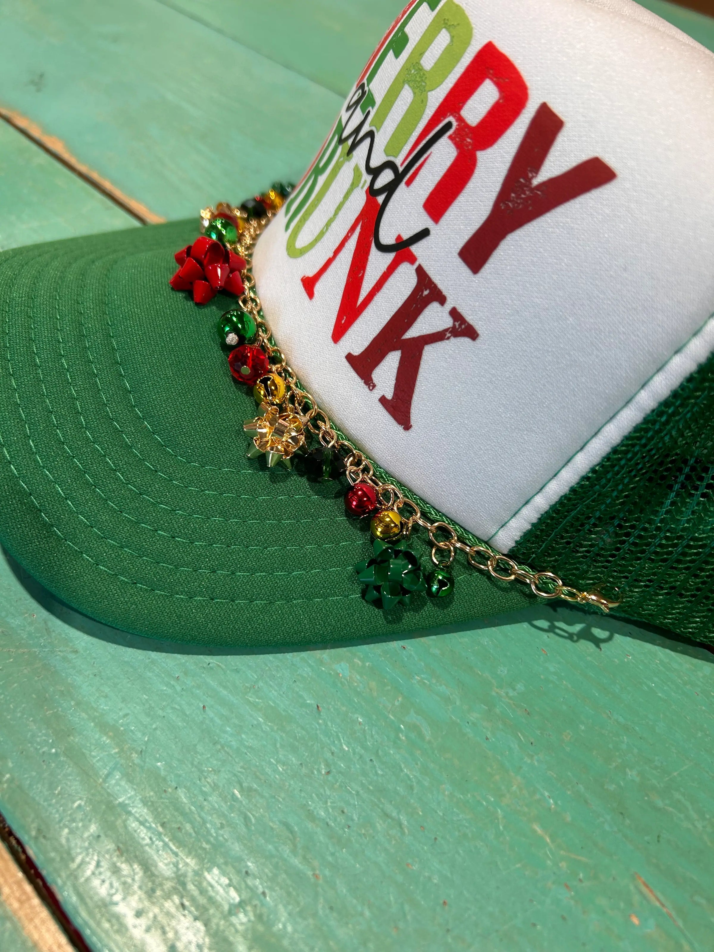 Christmas Bow Trucker Chain - BIG FRENCHIES