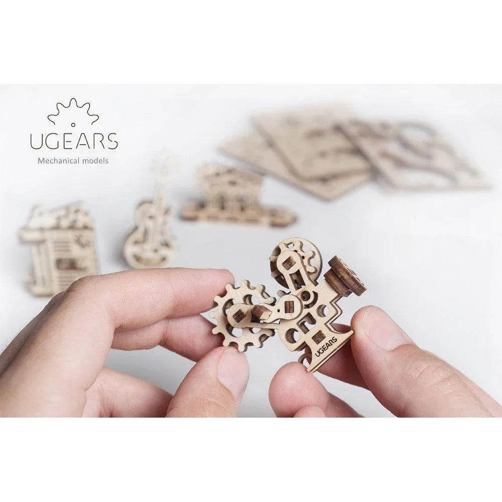 Creation Fidgets Set of 4 3D Wood Model Kit UGEARS - BIG FRENCHIES