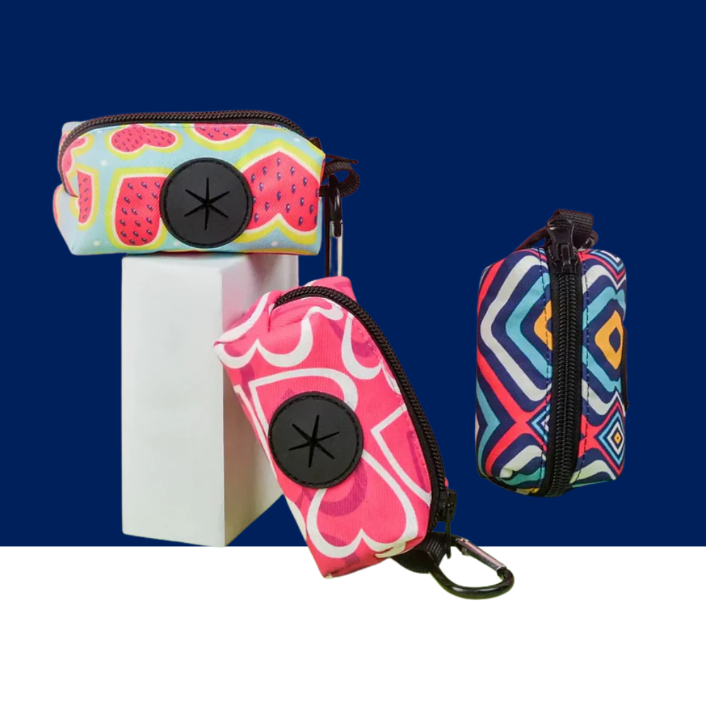 Cute Valentine’s Day Pet Poop Bag Holder – Clip-On Dispenser for Dog Leash (Bags Not Included) - BIG FRENCHIES
