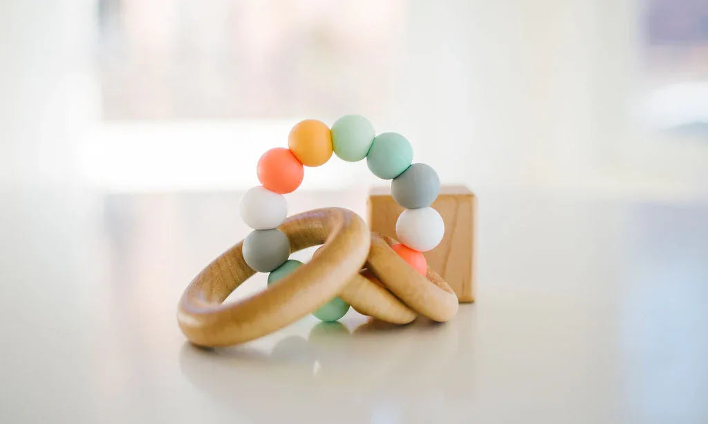 Saturn Ring Wooden Baby Teether - BIG FRENCHIES