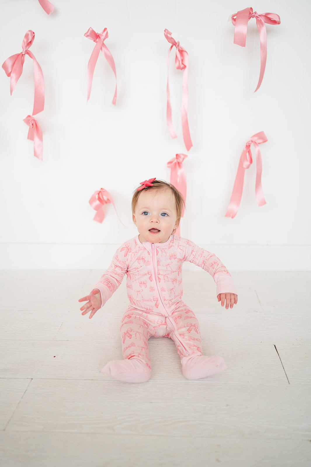 Pink Bows (Convertible Zip Footies) - BIG FRENCHIES