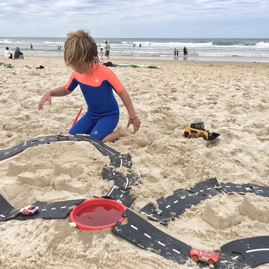Flexible Rubber Roads Play Set – Open-Ended City & Car Track Play - BIG FRENCHIES
