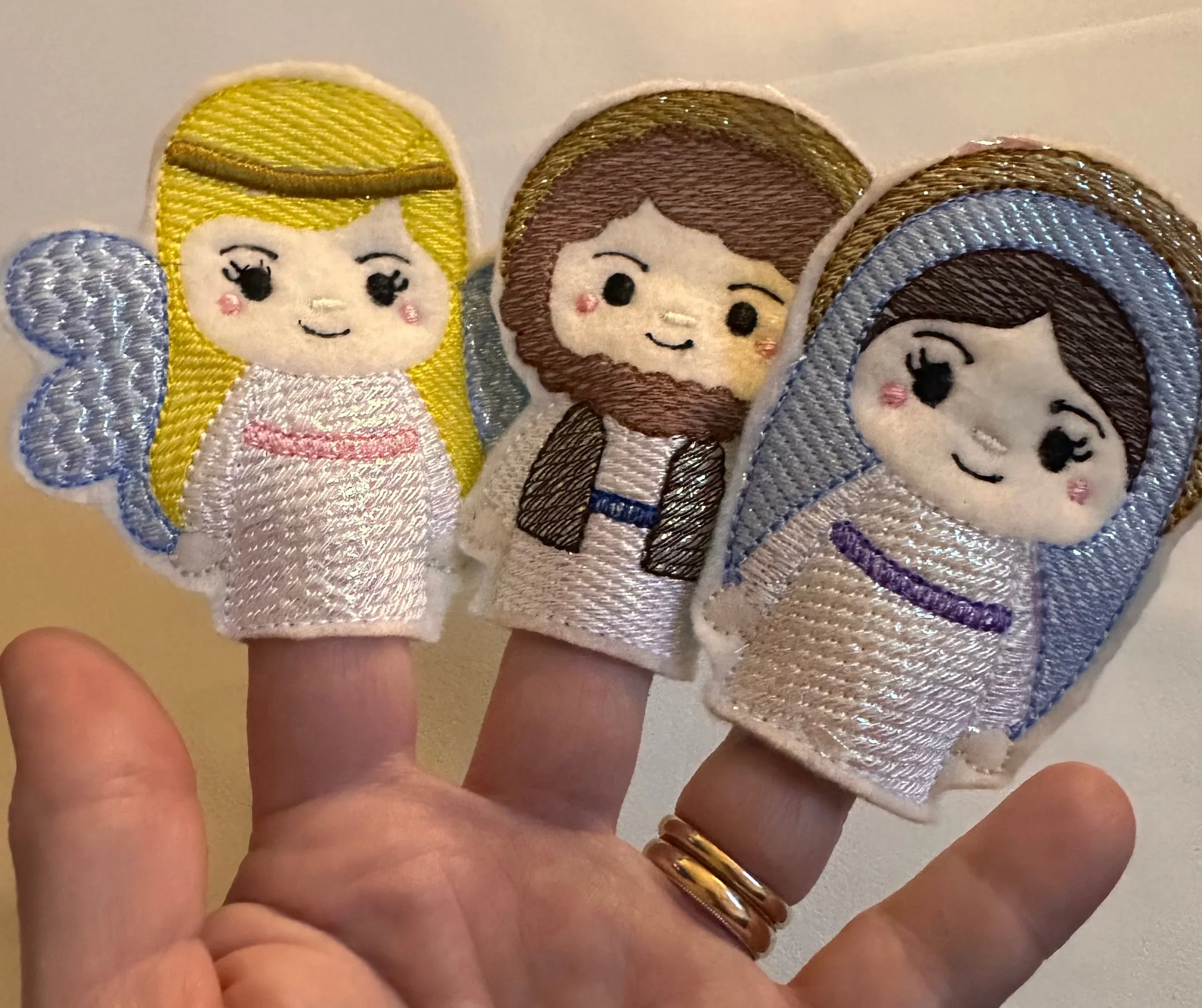 Nativity Finger Puppets Quiet Book, Religious Story Activity for Kids,
Felt and Mylar Christmas Gift - BIG FRENCHIES