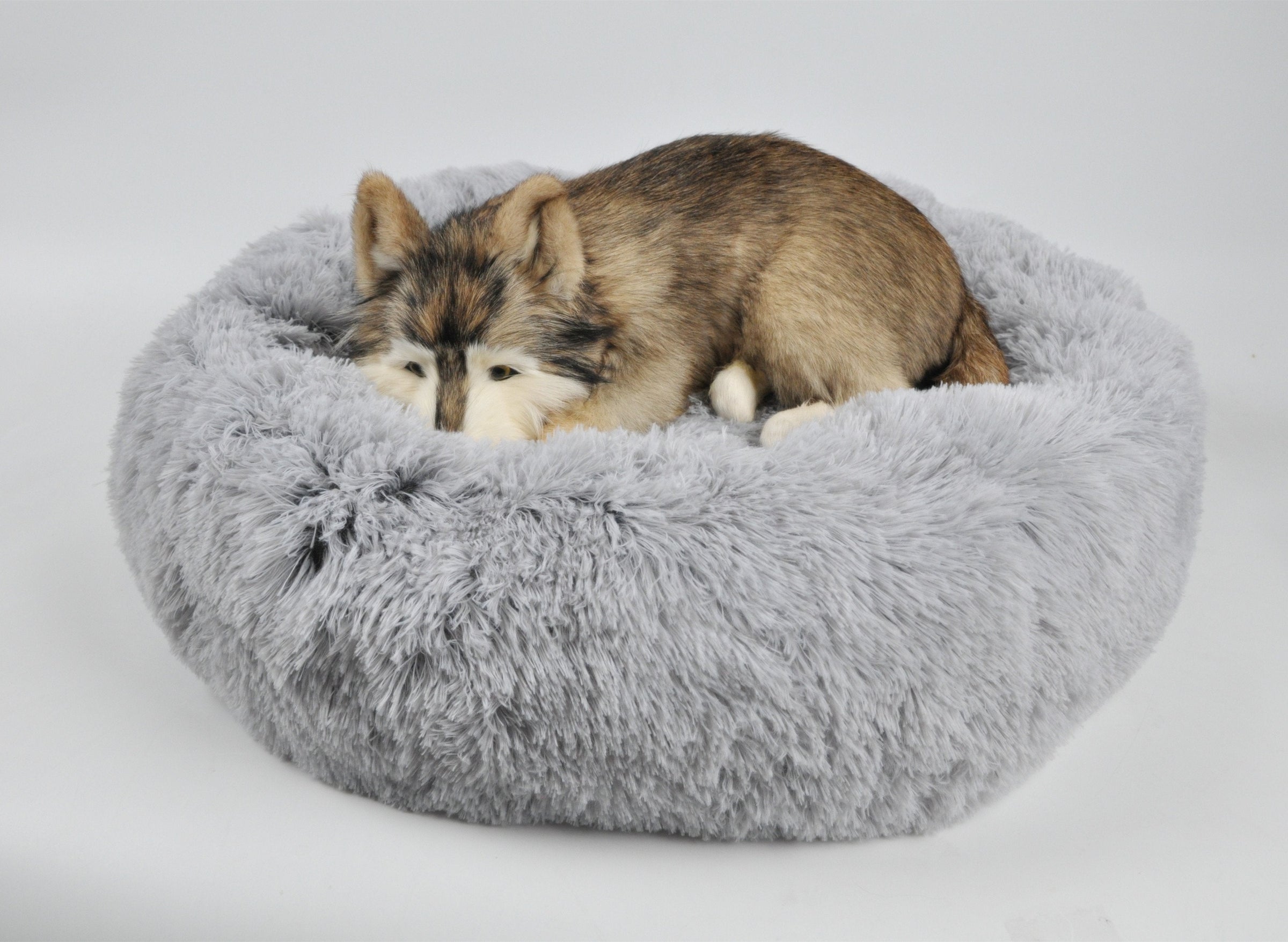 Mr. Peanut's 28" OrthoPlush® Pet Bed - Snowflake White Two Tone - BIG FRENCHIES