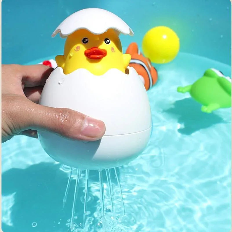 Modern Cartoon Duck Baby Water Toys Bath Toys Children Bathroom Sprinkler Toys Penguin Clockwork For Kids - BIG FRENCHIES