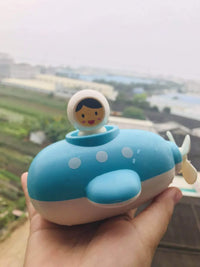 Modern Cartoon Duck Baby Water Toys Bath Toys Children Bathroom Sprinkler Toys Penguin Clockwork For Kids - BIG FRENCHIES