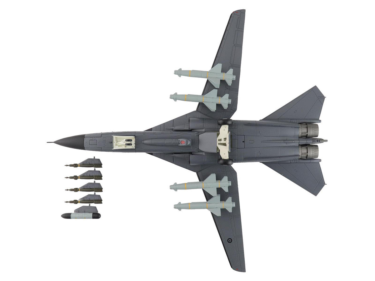General Dynamics F-111C Pig Aircraft "90th Anniversary of No. 6 Squadron" (2007) Royal Australian Air Force  "Air Power Series" 1/72 Diecast Model by Hobby Master