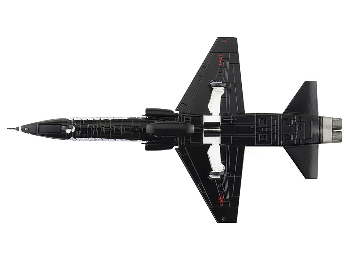Northrop T-38C Talon Aircraft "65-10331 FAIP Scheme 87th FTS Laughlin AFB" (2021) United States Air Force "Air Power Series" 1/72 Diecast Model by Hobby Master