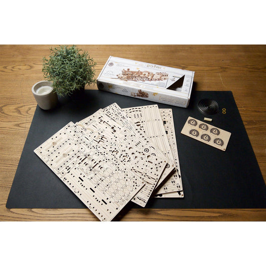 Harry Potter™ Hogwarts™ Express 3D Wood Model Kit UGEARS