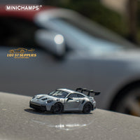 Minichamps Porsche 911 GT3 RS Raw Silver 1:64