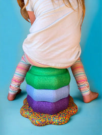 Flower-shaped Balance Board for Stepping Stones in Rainbow Confetti - BIG FRENCHIES