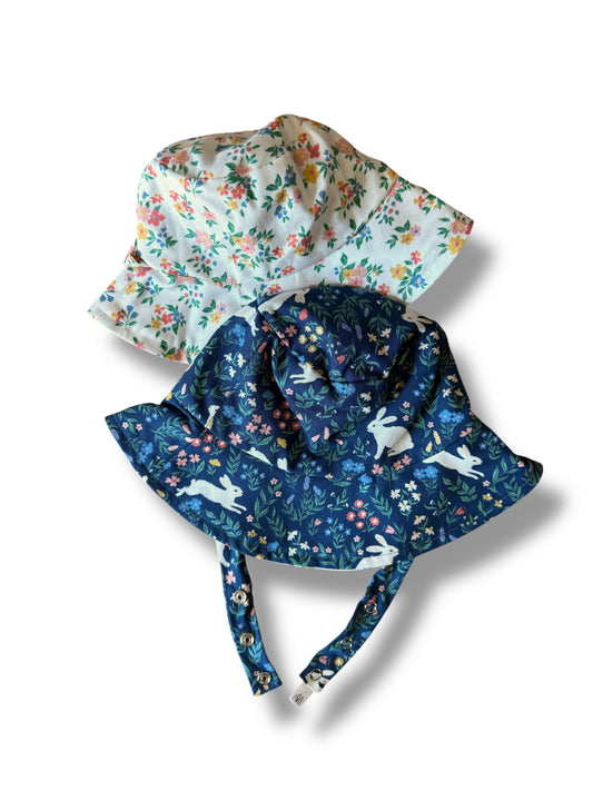 Bucket hat in Organic Bunnies - BIG FRENCHIES