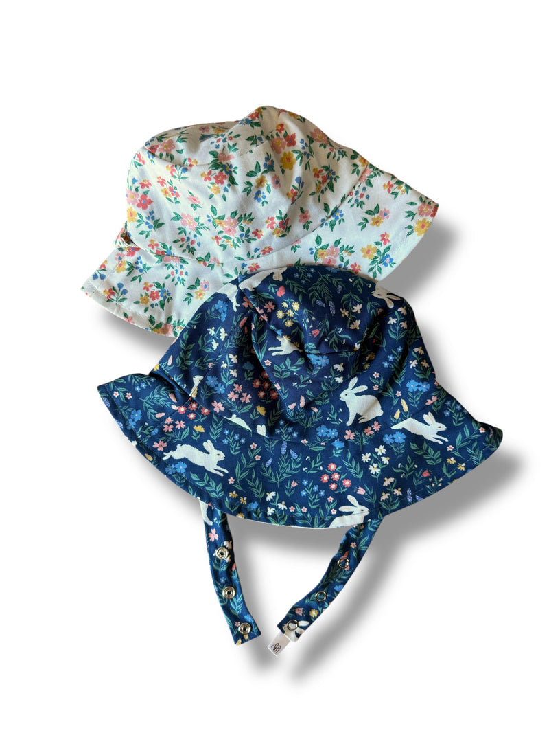 Bucket hat in Organic Bunnies - BIG FRENCHIES