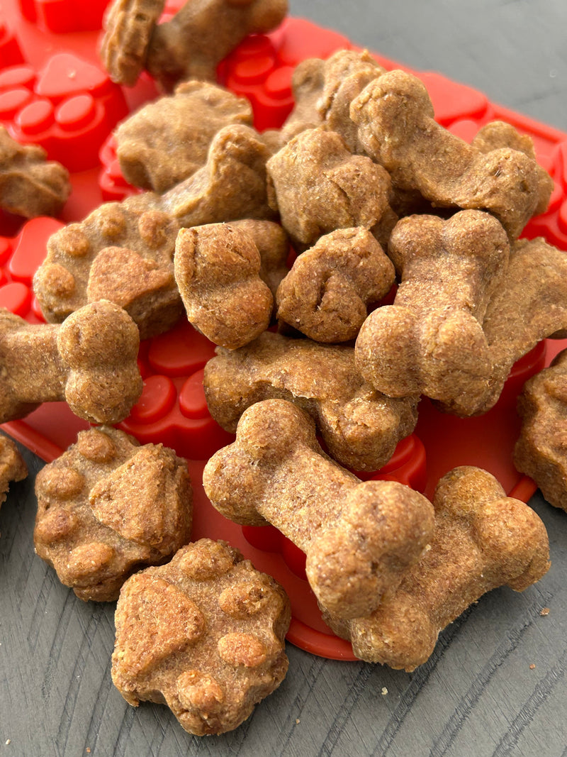 Lucy Loo Treats - Tilly’s Treat - Peanut Butter, Banana, & Bacon (7.5 oz. Bag) - BIG FRENCHIES