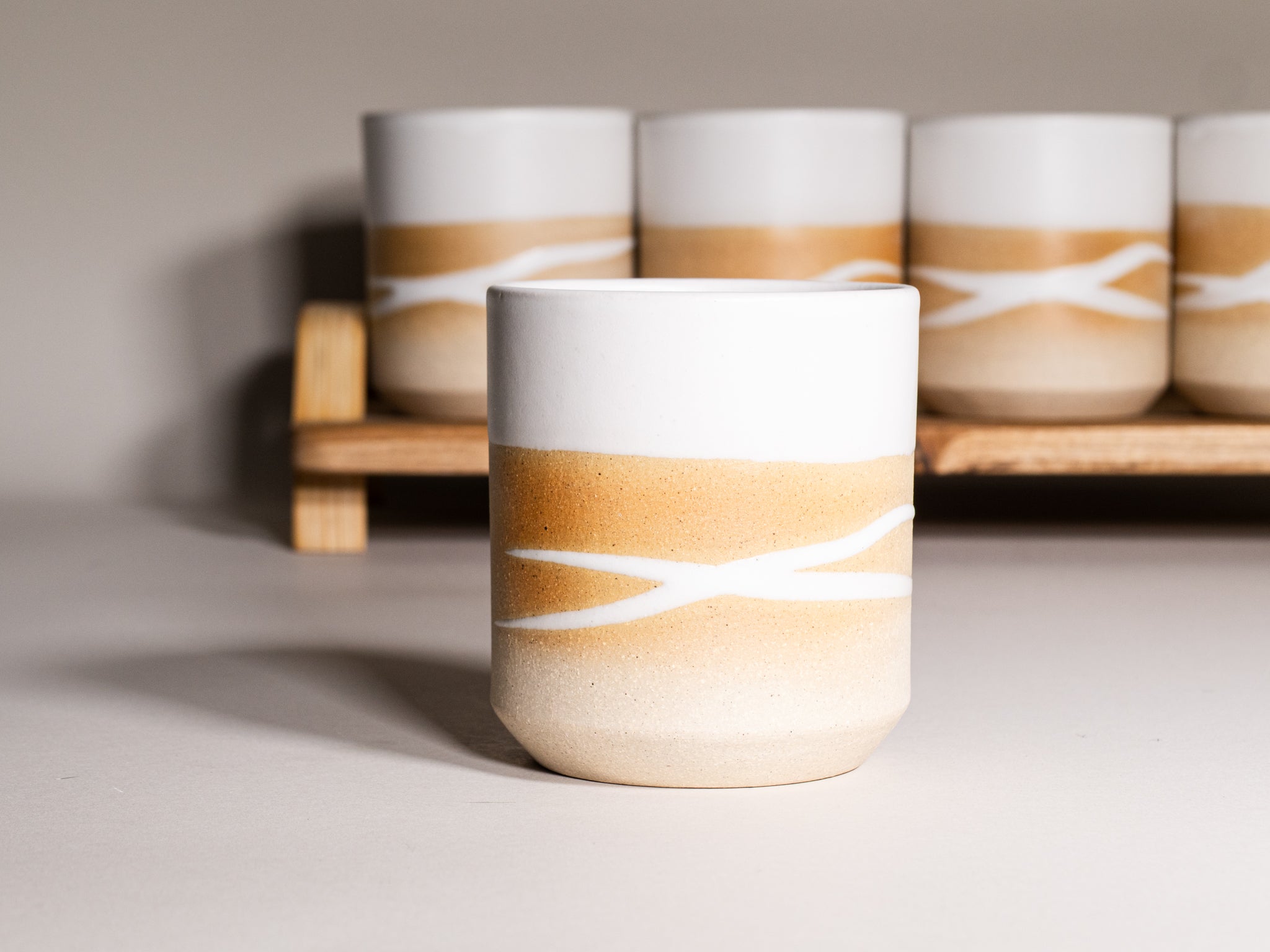 Smoothie Cup White w/Trailing 14 oz Stoneware
