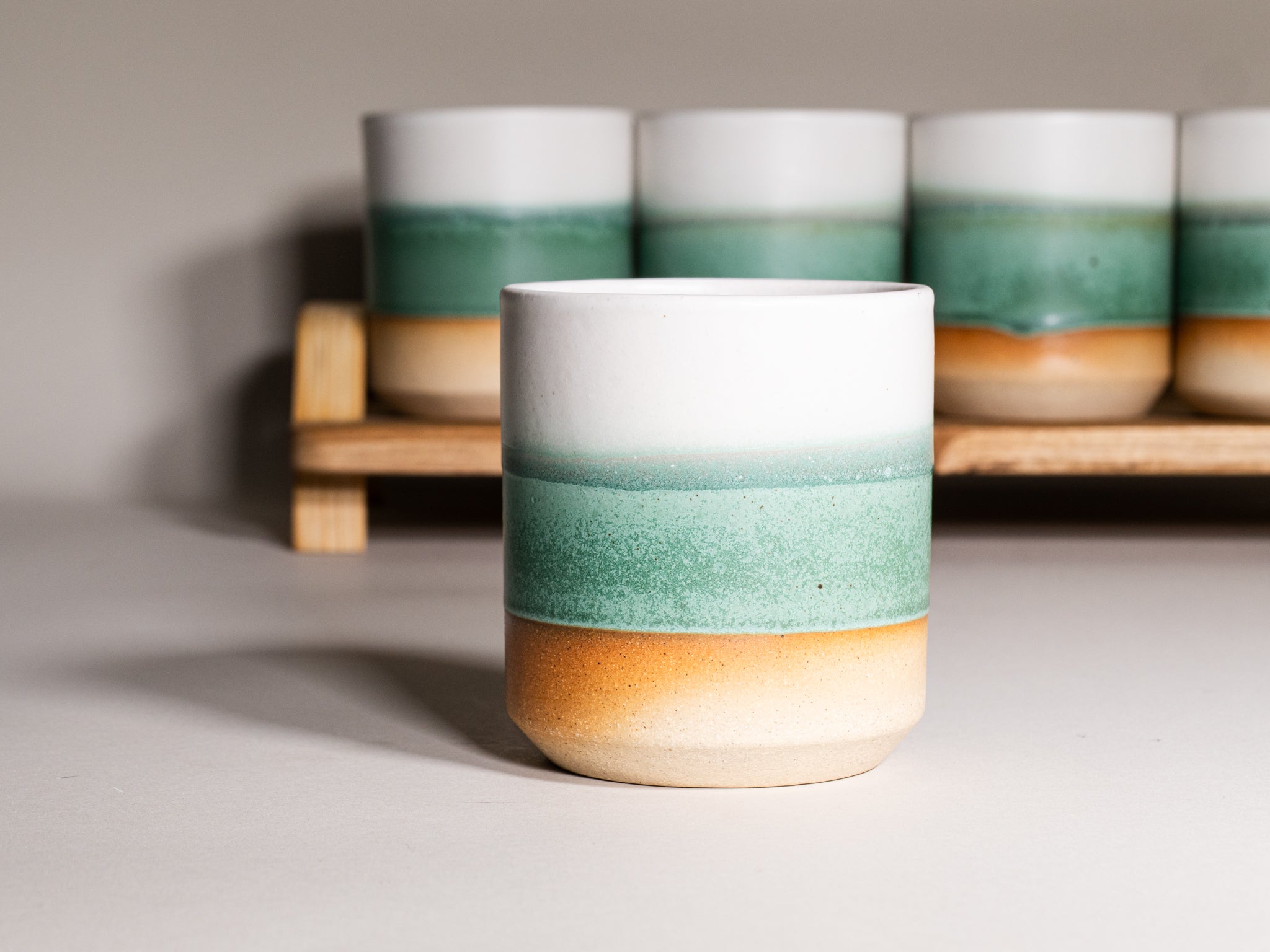 Smoothie Cup Green White 14 oz Stoneware