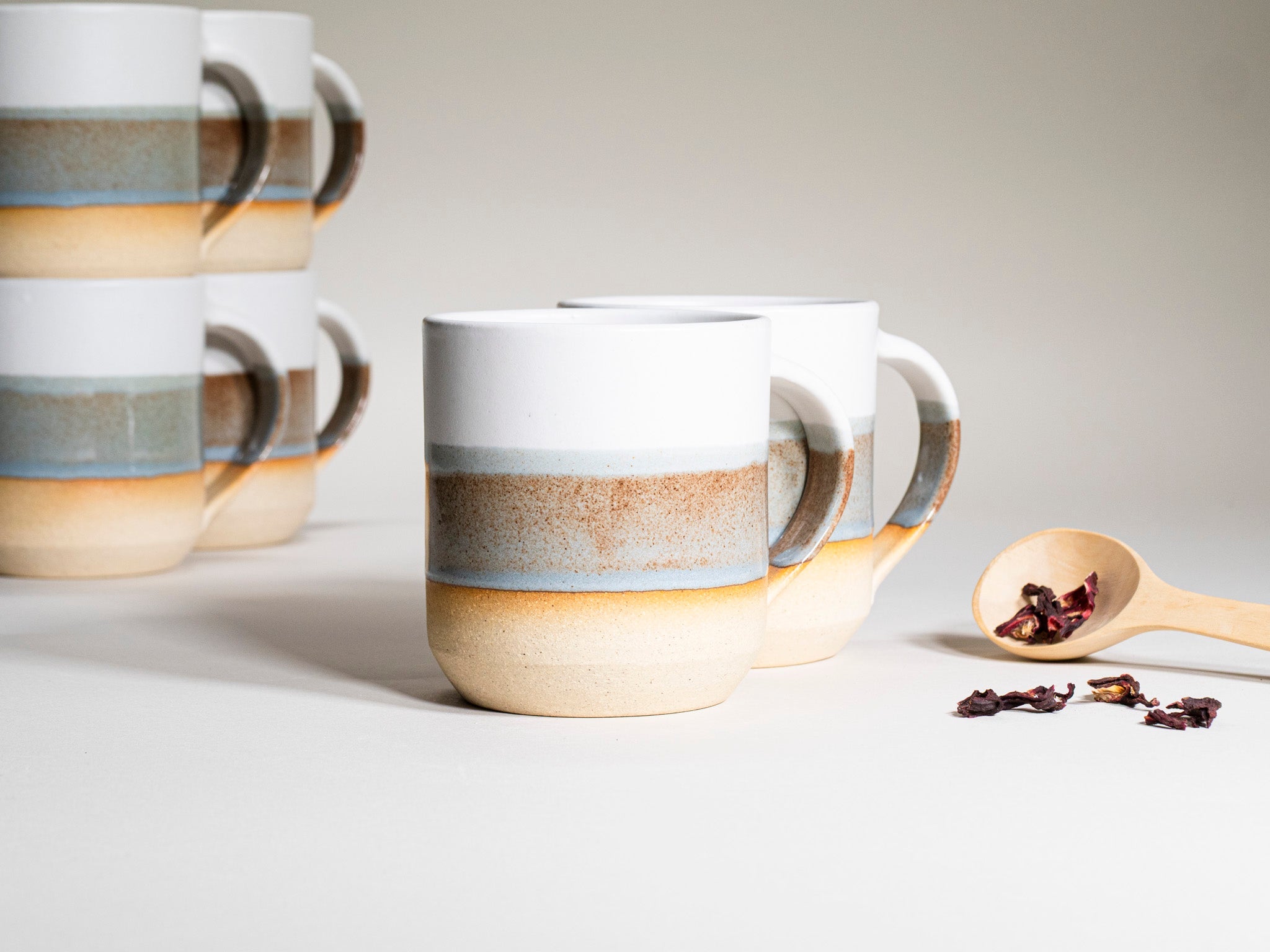 Ceramic Coffee Tea Mug with Handle Brown-Blue White 14 oz Stoneware