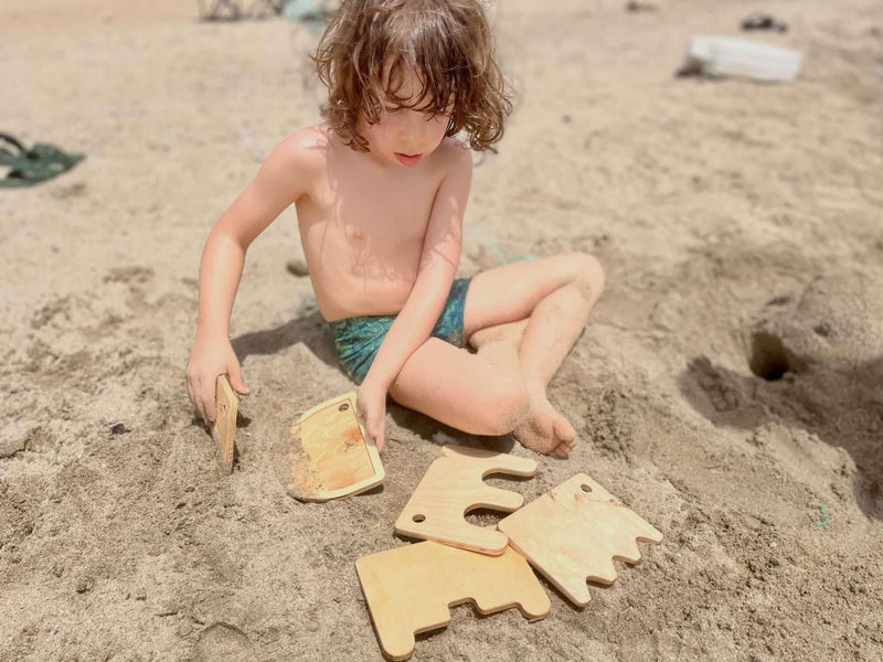 Montessori Wooden Shovel Set: Eco-Friendly Play for Kids - BIG FRENCHIES