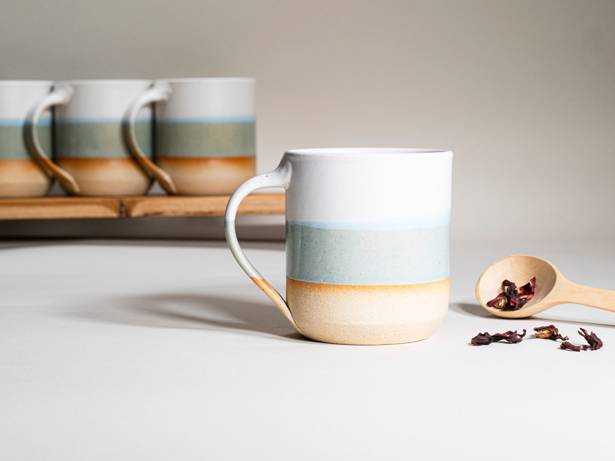 Ceramic Coffee Tea Mug with Handle Light Blue White 14 oz Stoneware
