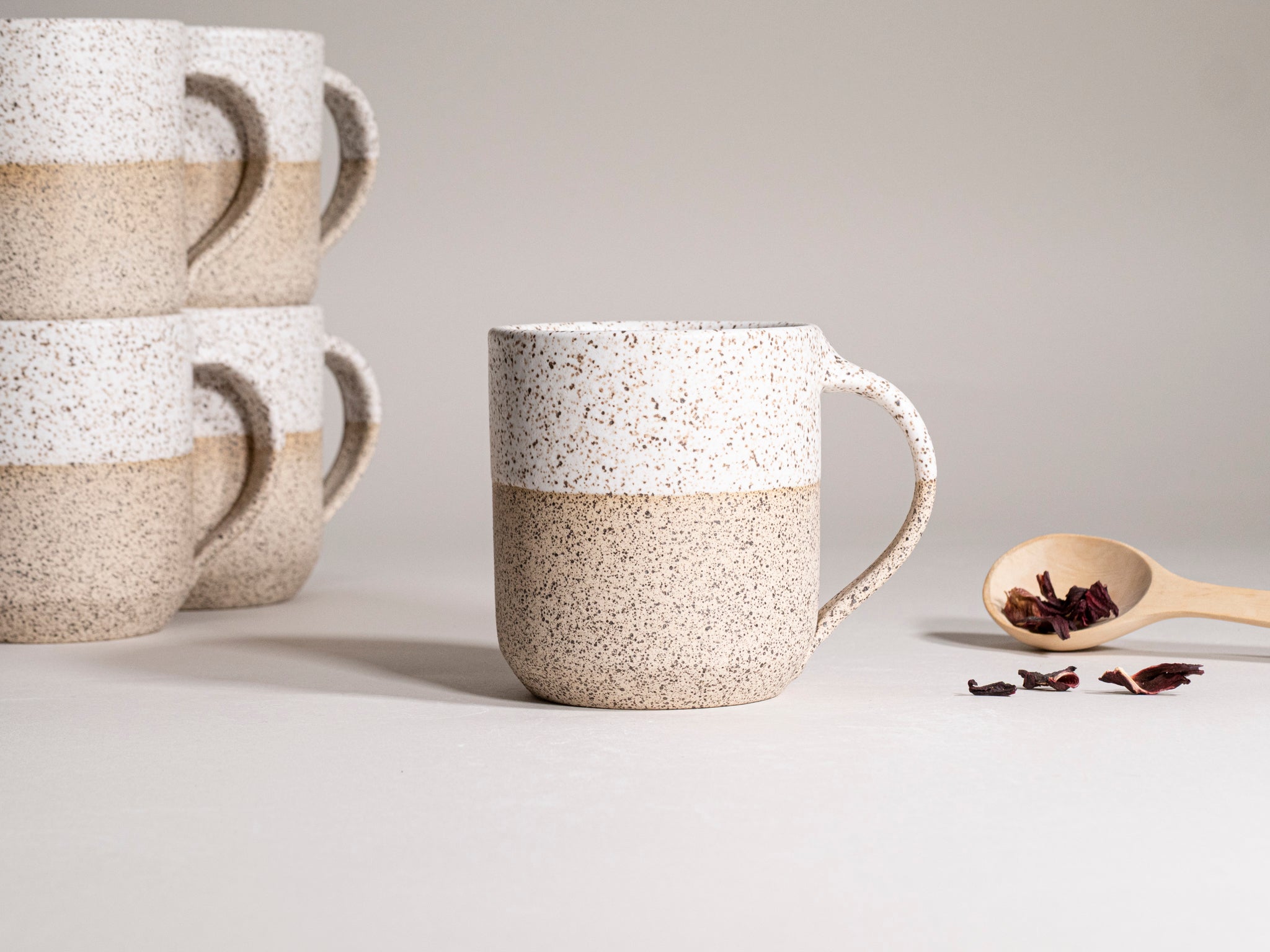 Ceramic Coffee Tea Mug Speckled White 14 oz Stoneware
