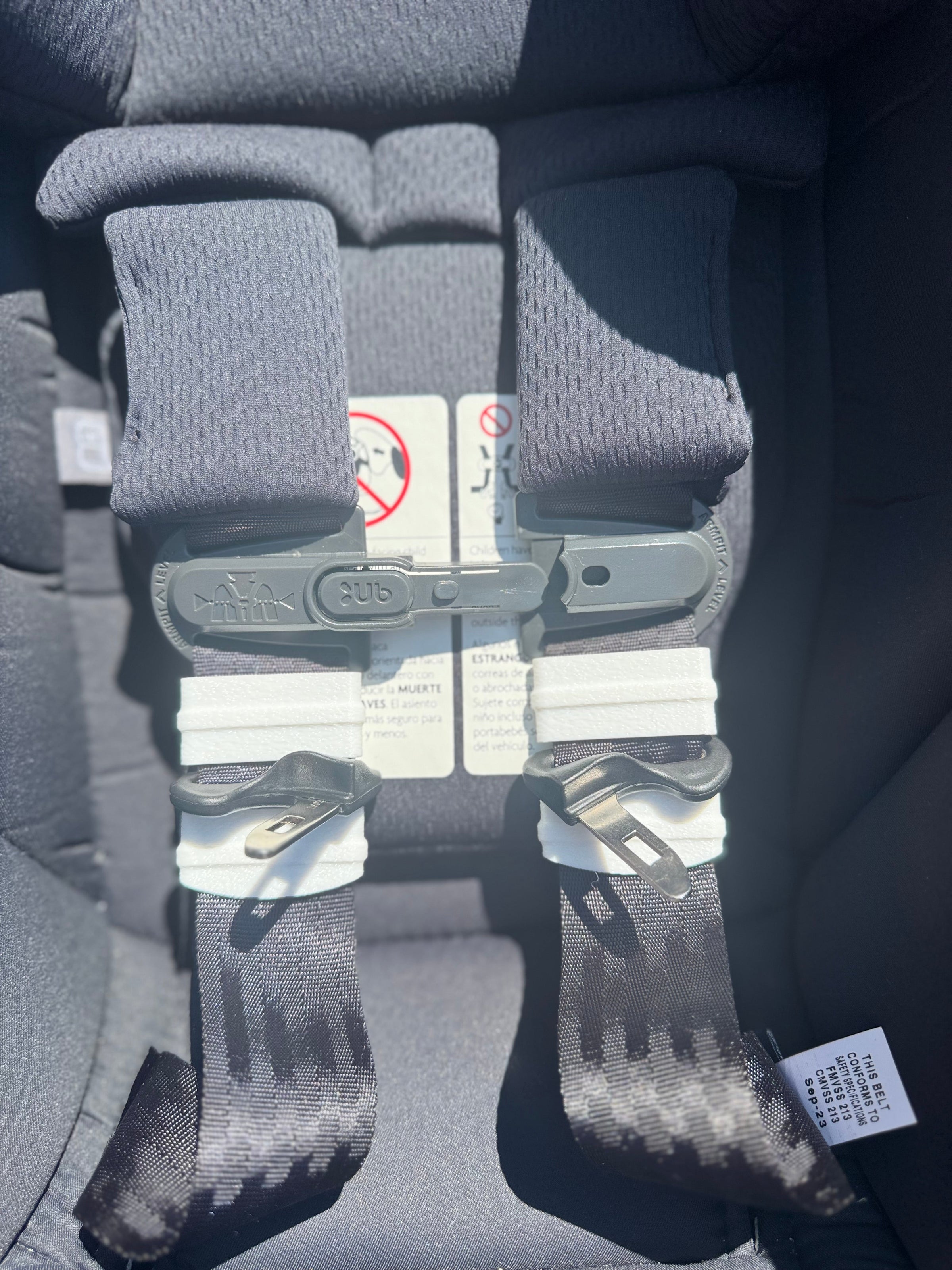 BuckleBuddeez • Infant | Car Seat Strap Aligner