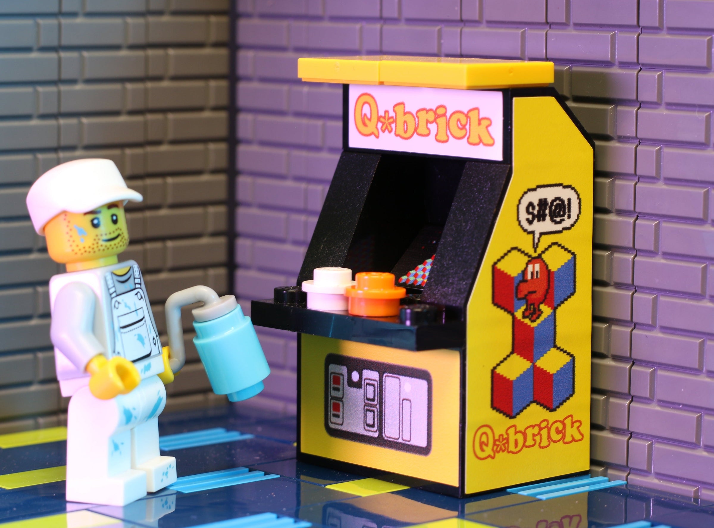 Q*Brick Arcade Machine made from LEGO parts