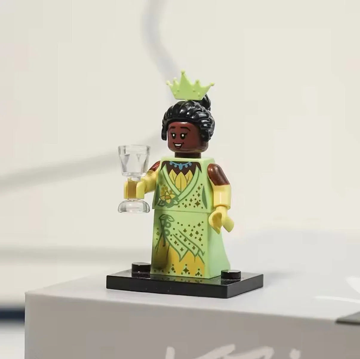 Princess Tiana Minifigure - BIG FRENCHIES