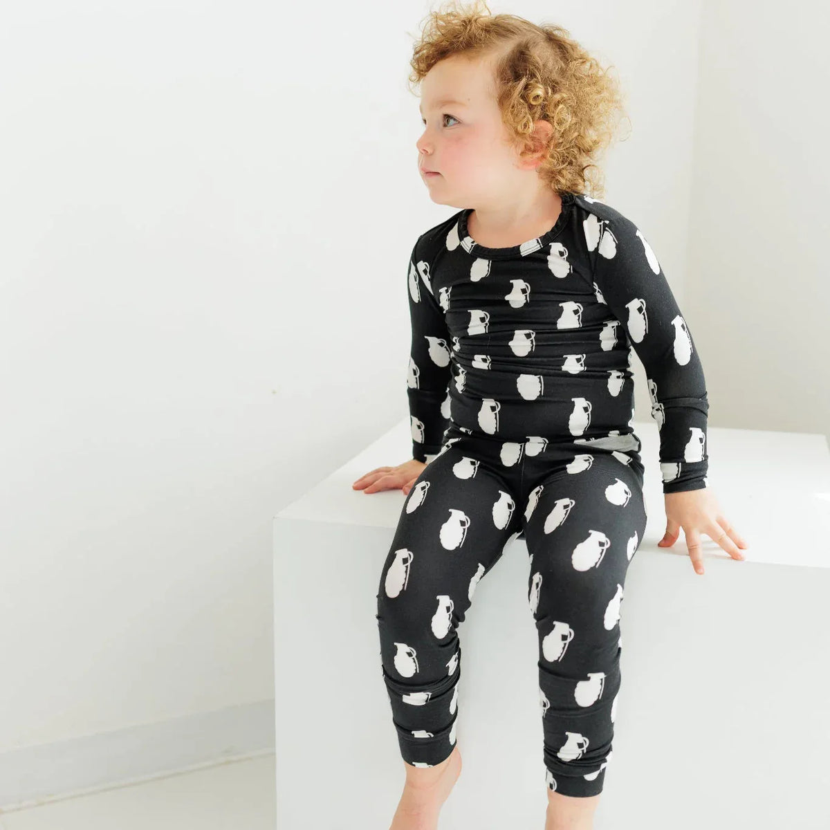 Color Blind Pineapple 2-Piece Set - BIG FRENCHIES