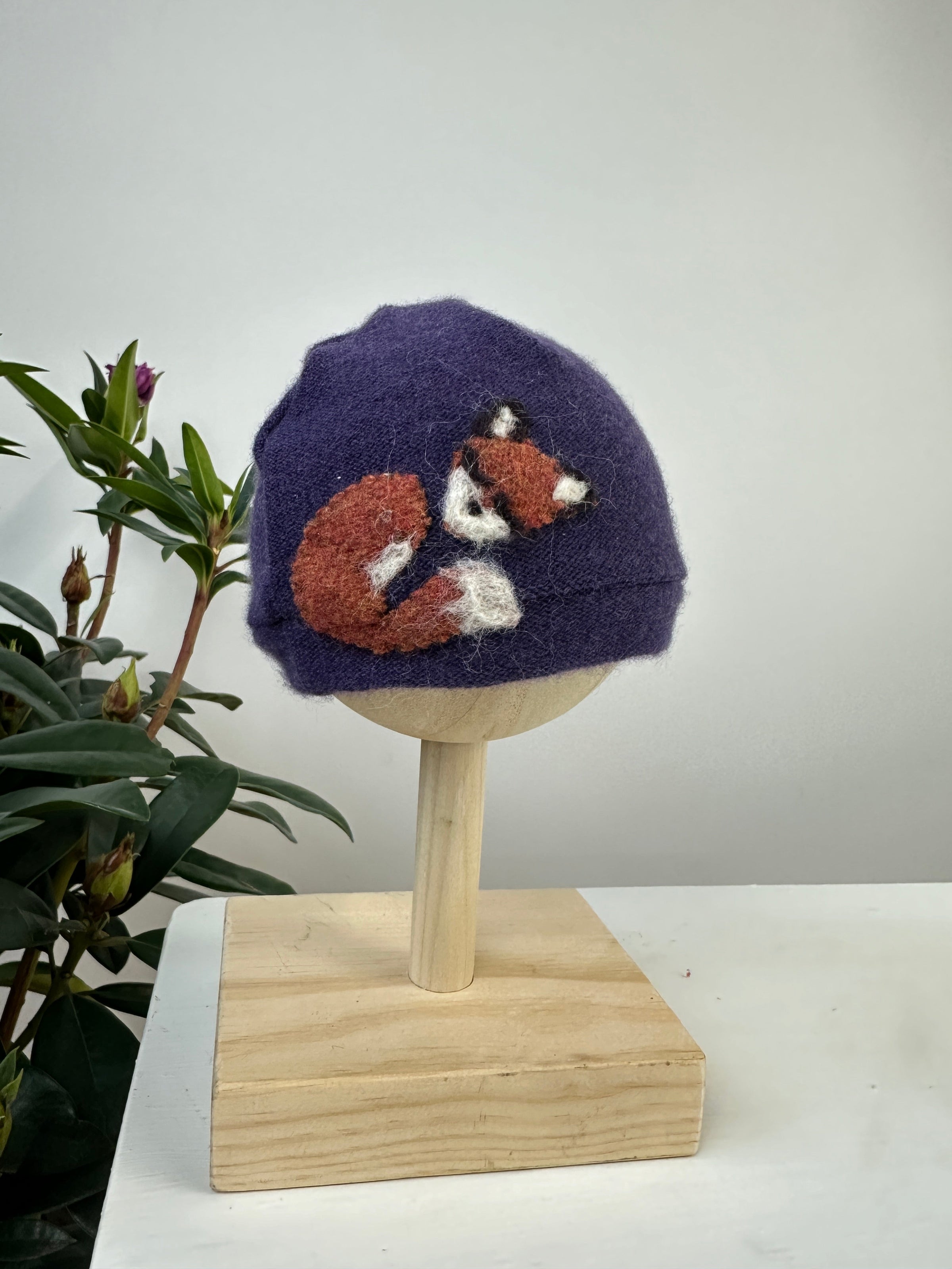 Sleeping Fox Cashmere Hat - Newborn - BIG FRENCHIES